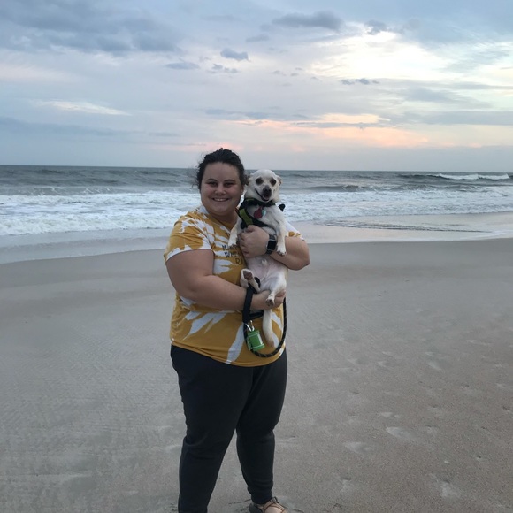 Meet your Posher, Allie - Picture 2 of 2